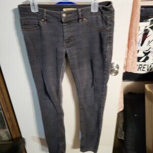 WOMANS BLACK D JEANS SKINNY SIZE 8